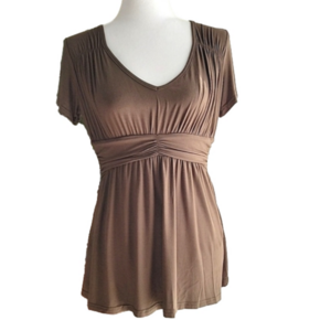 SoTeer Army Green Short Sleeve Top Size Medium NWT